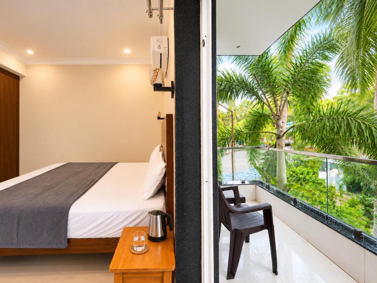 The RoadHouse Stay - Bed and Breakfast Morjim