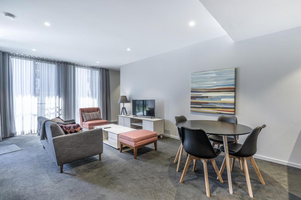 Kingston Foreshore Island - Waterfront luxury - Hosted by Canstay - B&B Kingston
