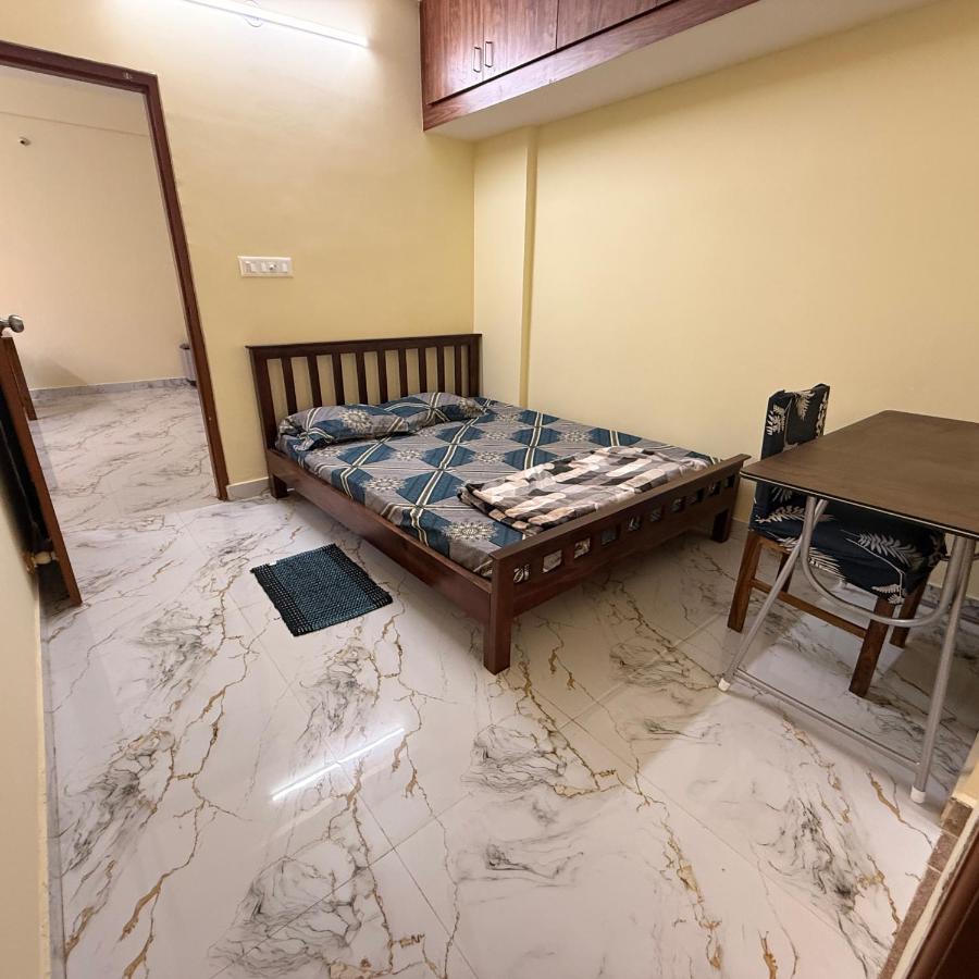 1BHK Apt - Fully Furnished - Ideal for Work & Stay - B&B Sarjāpur