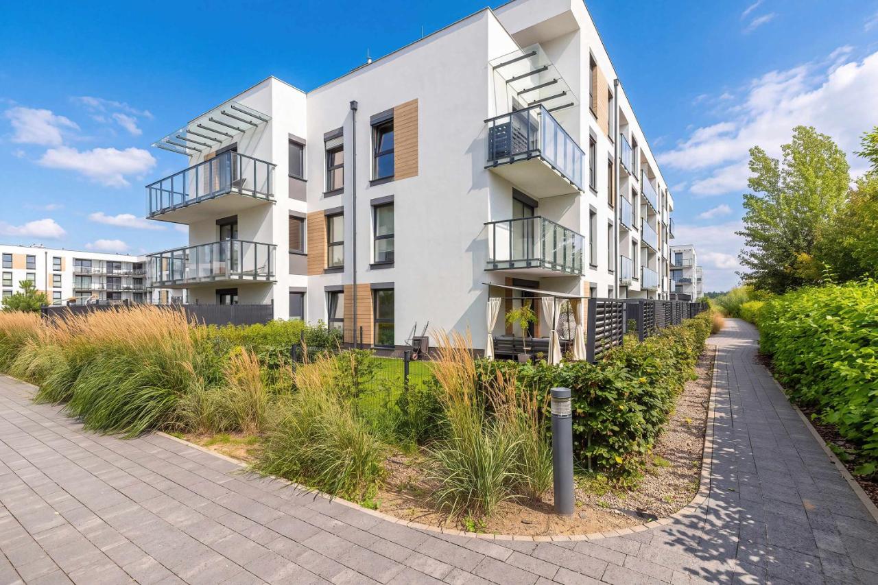 Przestronny Apartament z Ogrodem i Parkingiem by Noclegi Renters - Ferienwohnung Gdingen