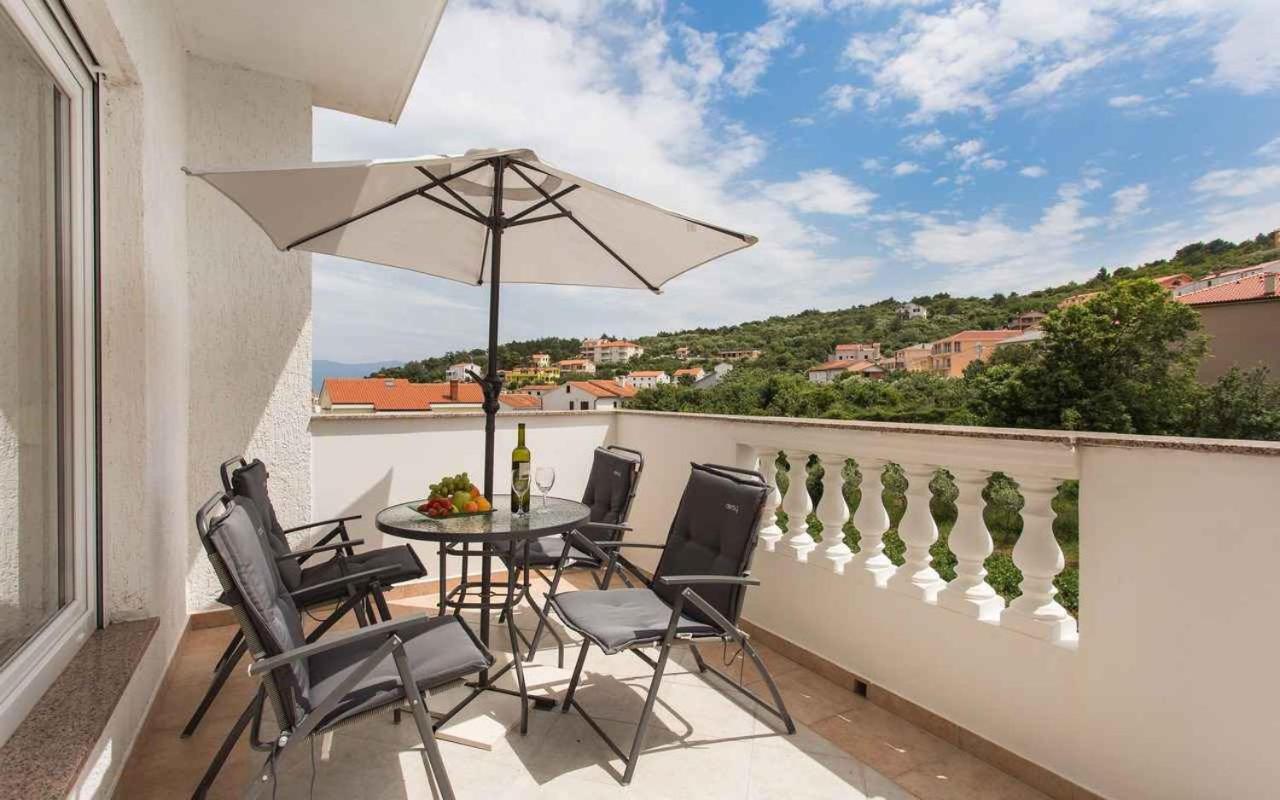 Apartments in Vrbnik - Insel Krk 36005 - B&B Vrbnik