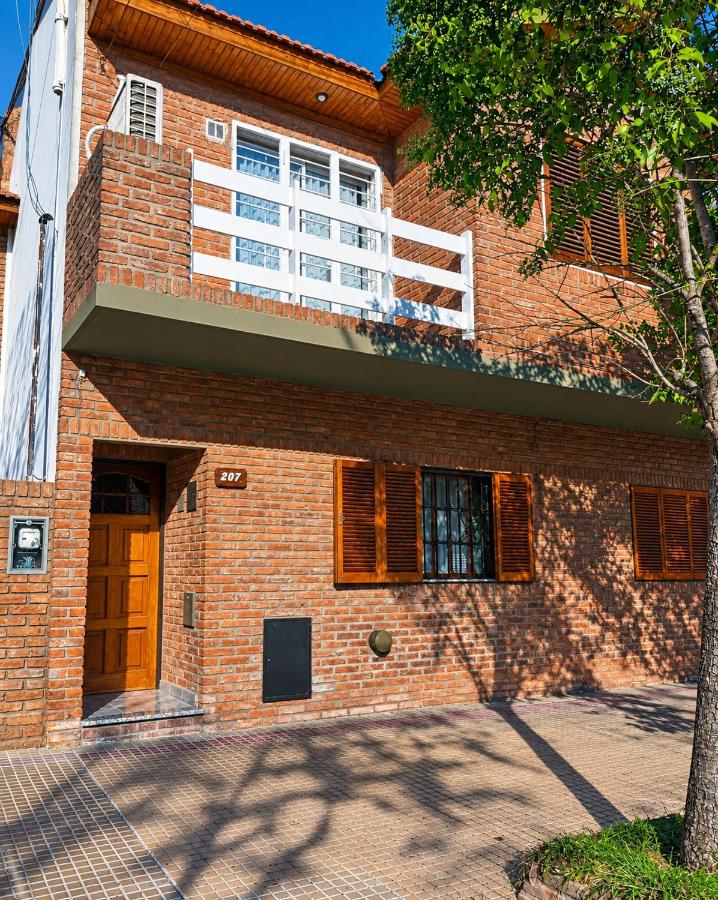 La Plata - Alojamiento Temporal - Departamento con 2 dormitorios - Calle 22 y 36 - B&B La Plata