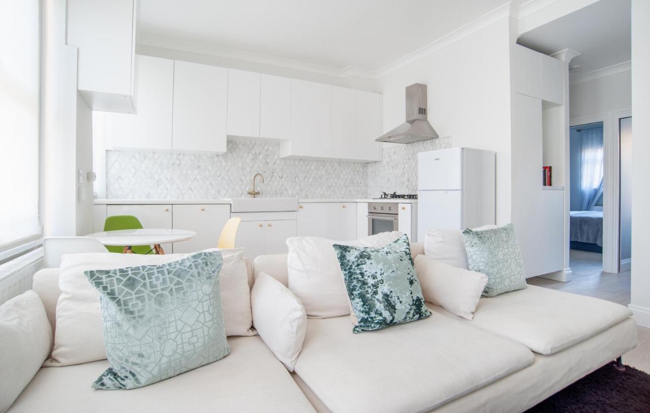 Elegant apartment in heart of Kensington Olympia - Chambres d'hôtes Londres