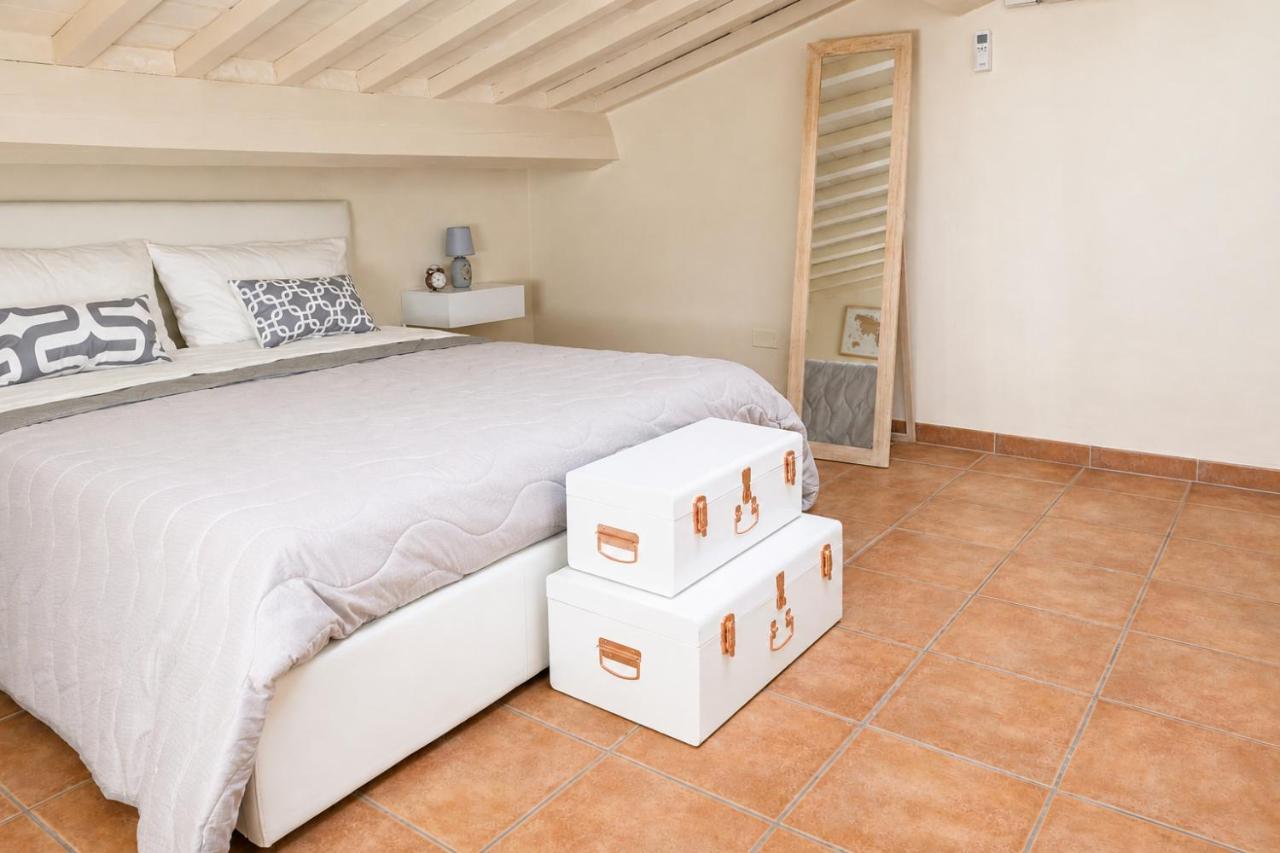 White Attic Lucca - Chambres d'hôtes Lucques