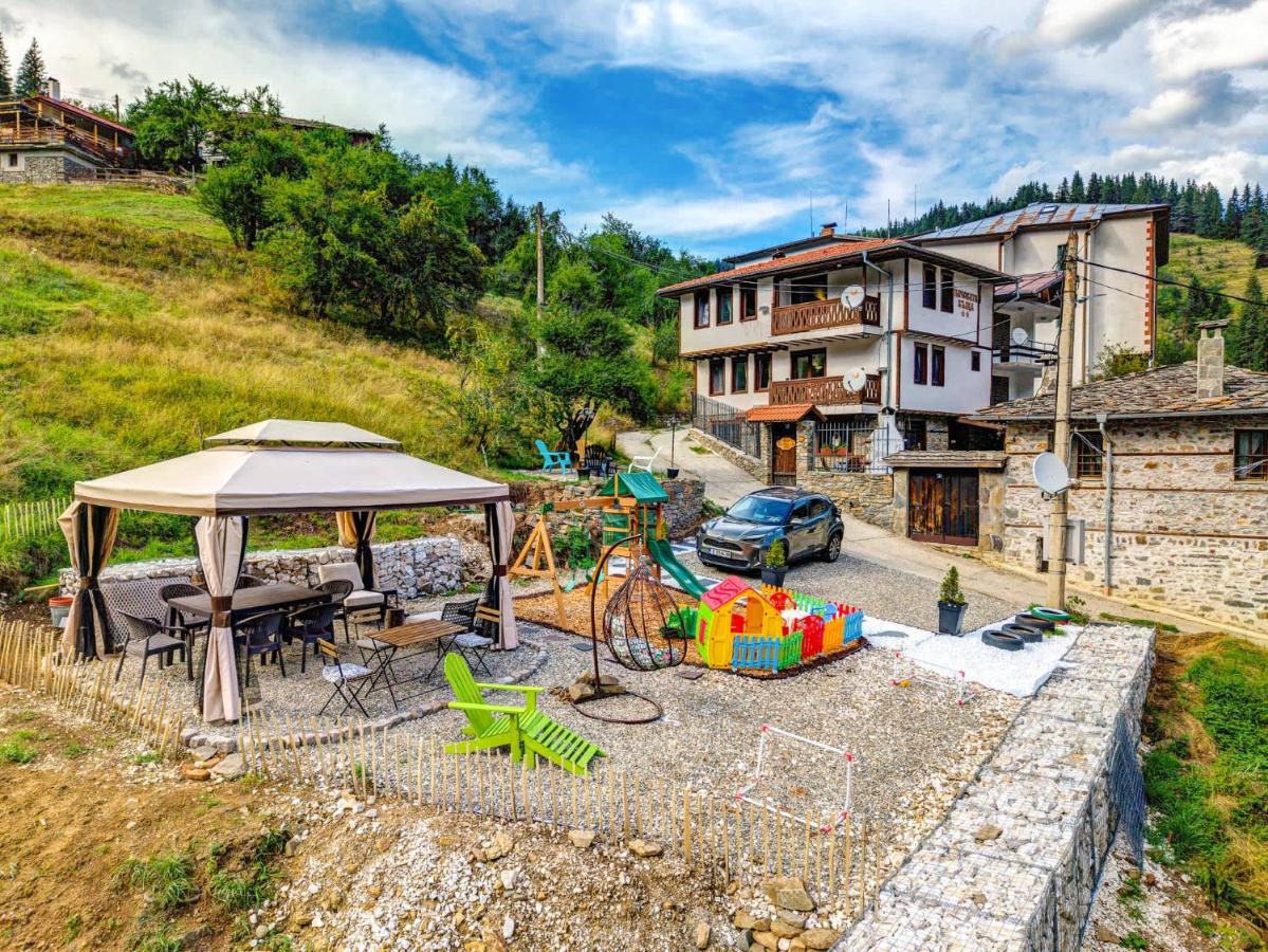 Къща за гости Начовата къща Стойките, Пампорово - Bed and Breakfast Vodata