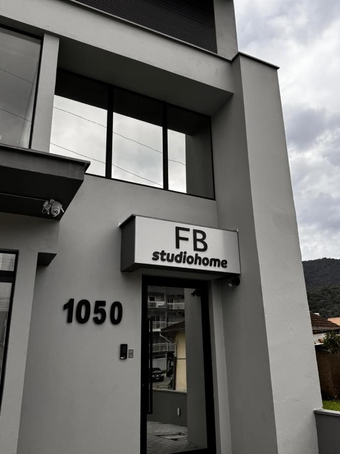 Premium studio - garage Wi-Fi - standard night - B&B Jaraguá do Sul