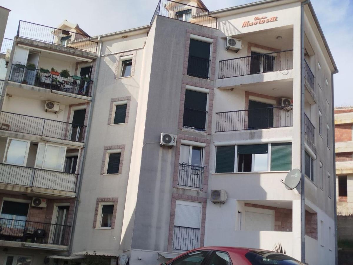 Najd 2 - B&B Igalo