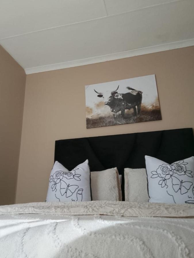 10 Klaserie , 2 Bed Room Apartment - Ferienwohnung Polokwane