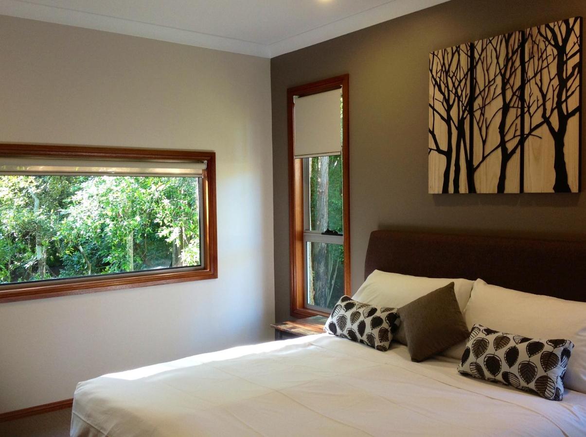 B&B Cooranbong - Mistinthegumtrees Eco Luxury Cabins - Bed and Breakfast Cooranbong