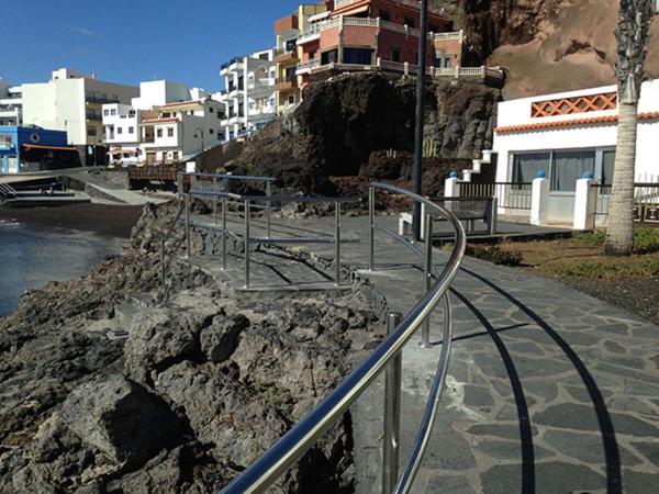 Vivienda Vacacional La Roca - B&B
