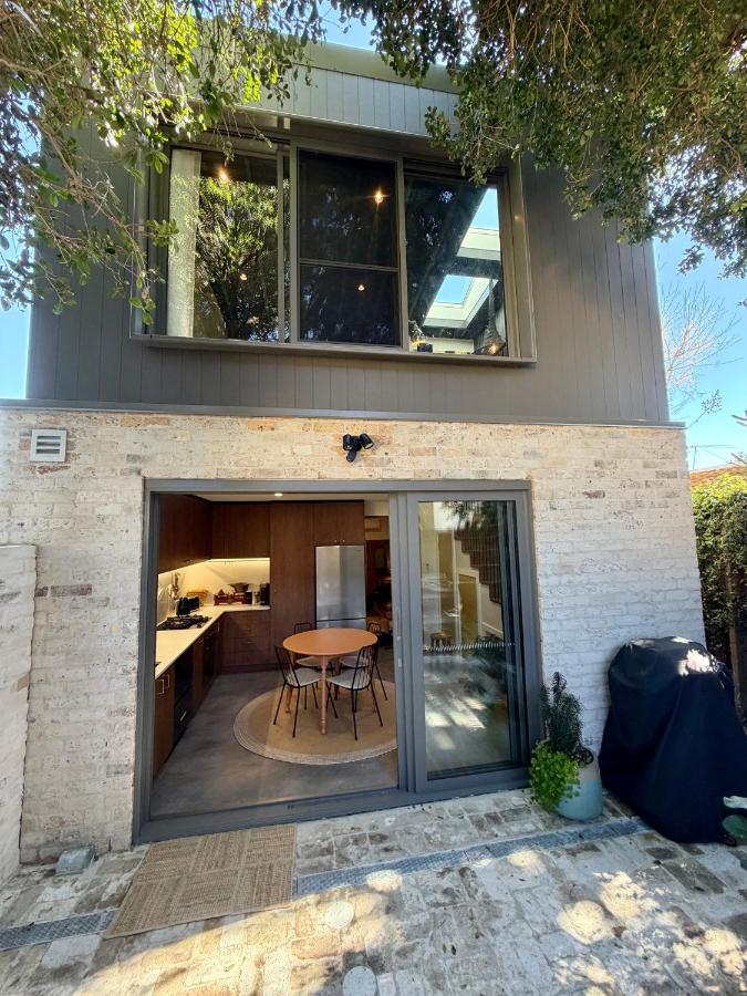 Marrickville Unique Stylish and Fresh Renovated Apartment and Studio - Ferienwohnung Sydney