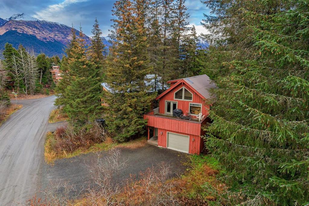 Quiet Girdwood Home w Western Exposure Light - Ferienwohnung Girdwood