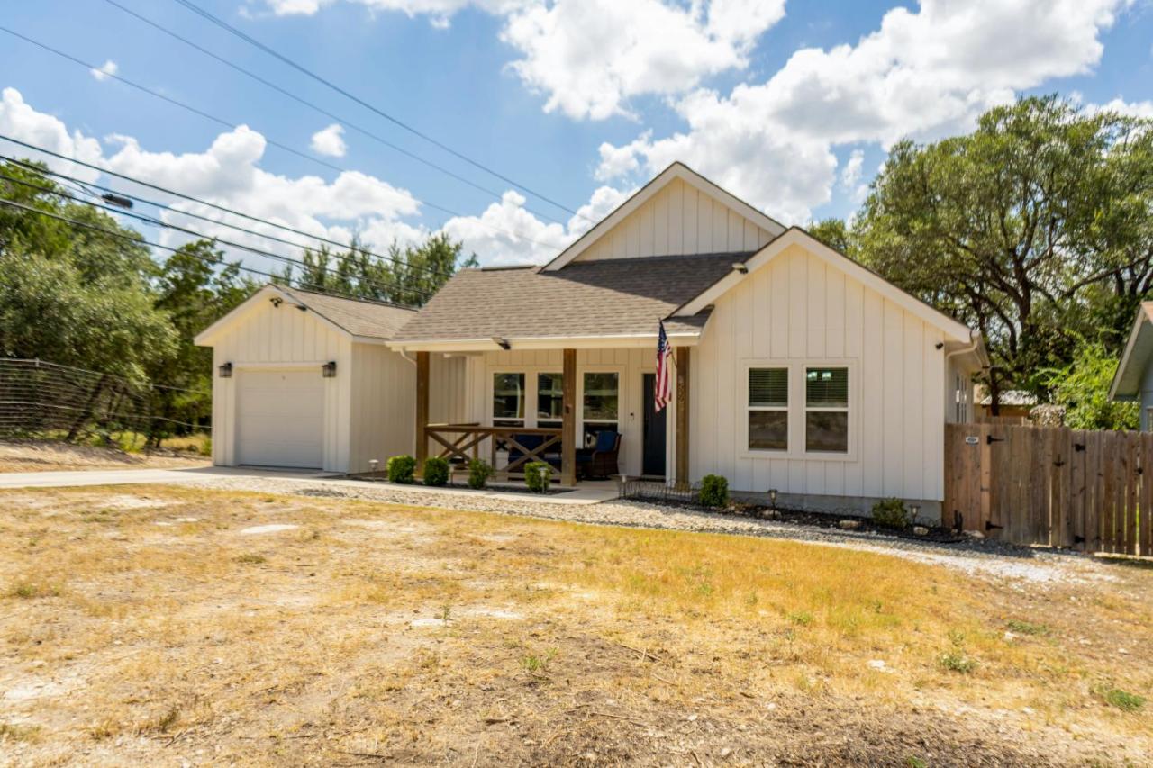 Canyon Lake Stay, Relax and Enjoy by The Lake - B&B Canyon Lake
