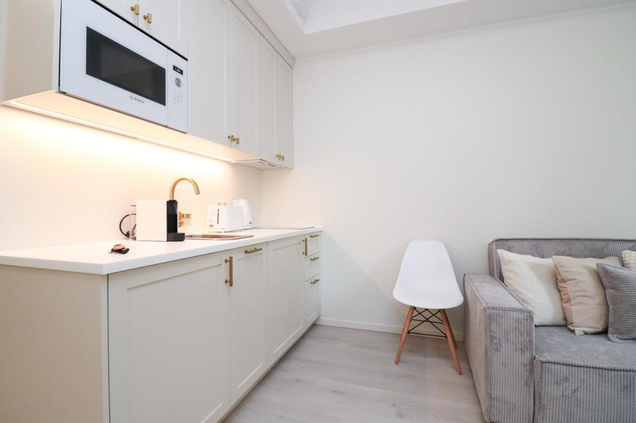 Stylish studio, private parking, washer & dryer - B&B Tallinn