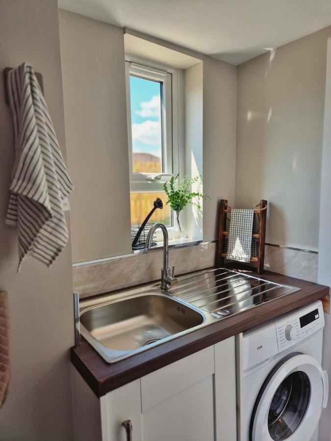Bennison - 1 Bedroom Ground Floor Flat - B&B Eyemouth