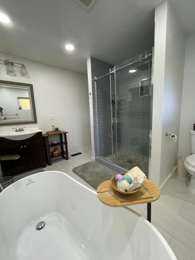 Single Room with Private Bathroom