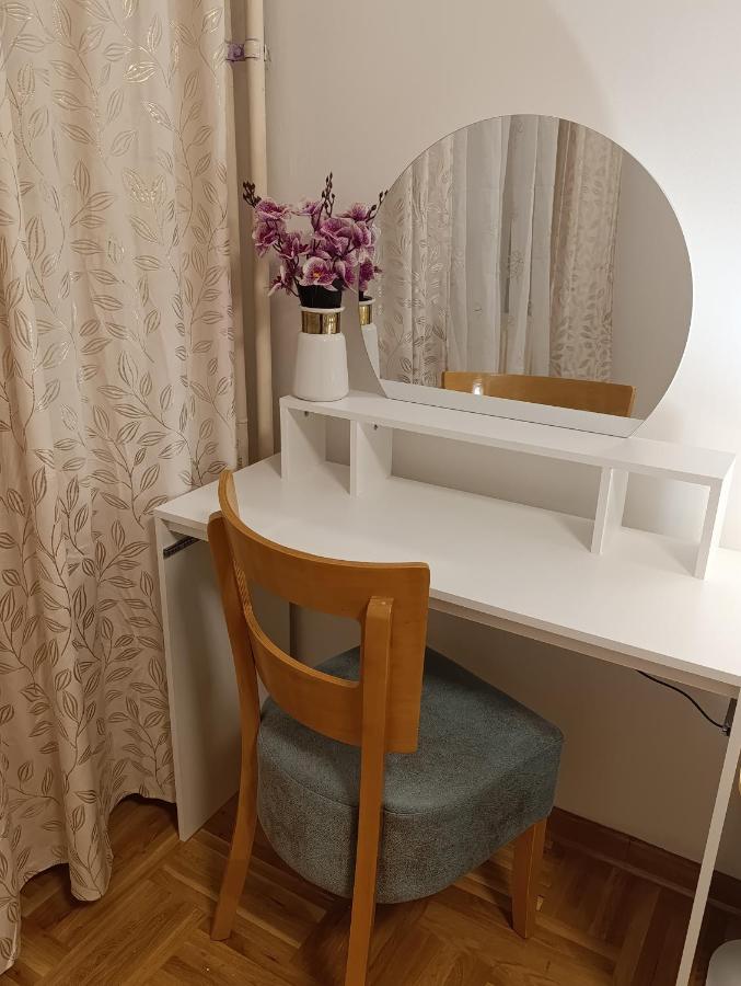 Comfort Apartment - Ferienwohnung Kruševac