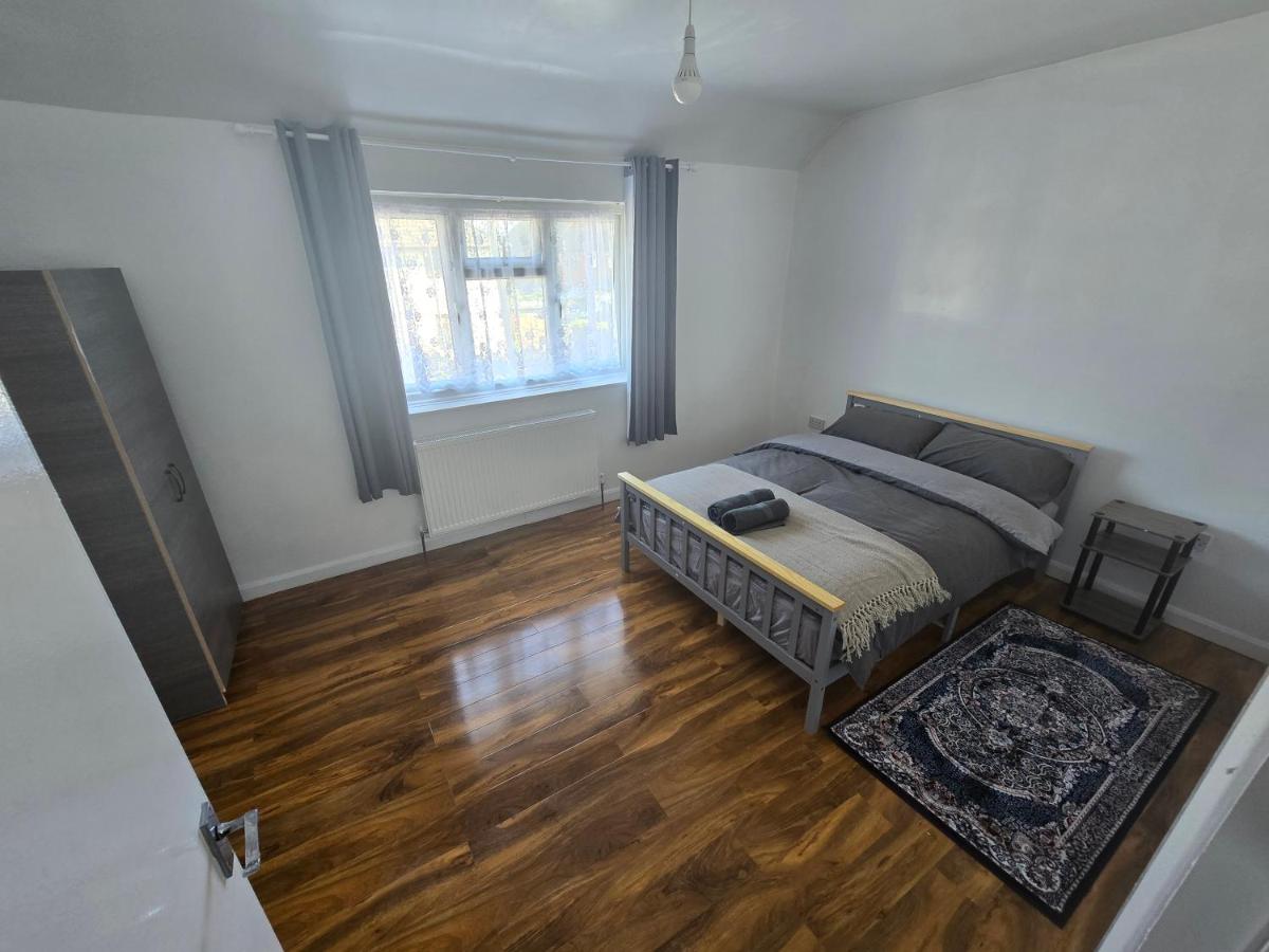 Comyns road - B&B Dagenham