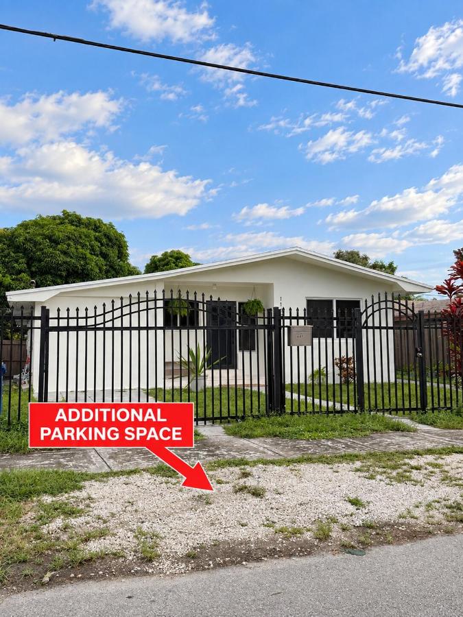 3 ROOMS House - FREE Parking - 15 MiN to the Beach - B&B Biscayne Park
