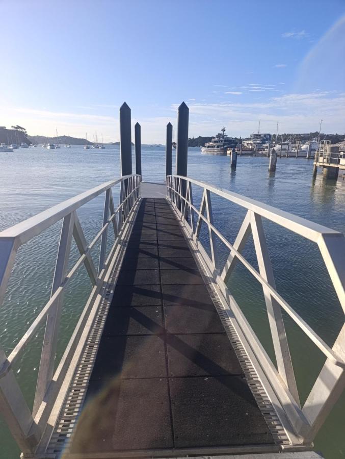 Bay of Islands 2 Bedrooms On The Water-The Landing - B&B Opua