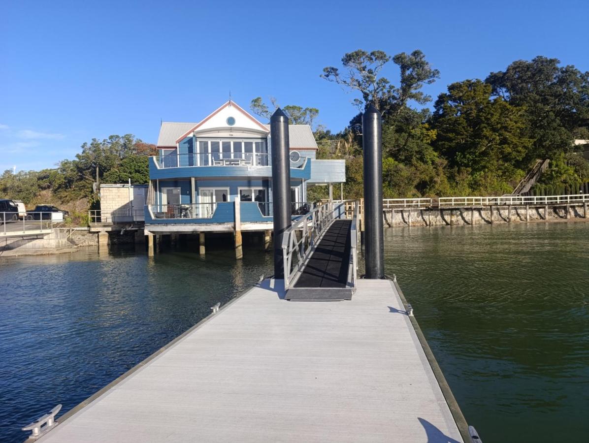 Bay of Islands 2 Bedrooms On The Water-The Landing - B&B Opua