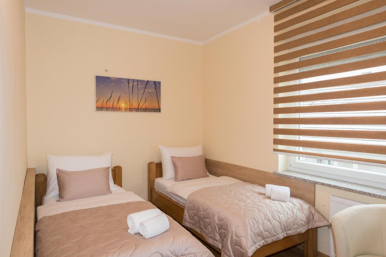 Dreibettzimmer mit Bad