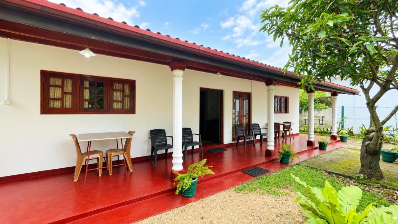 Andra Home - Ferienwohnung Weligama