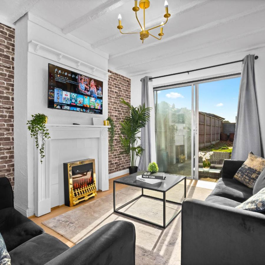 Stylish 4 Bed House - Garden - Parking - Netflix 802W - Ferienwohnung Birmingham