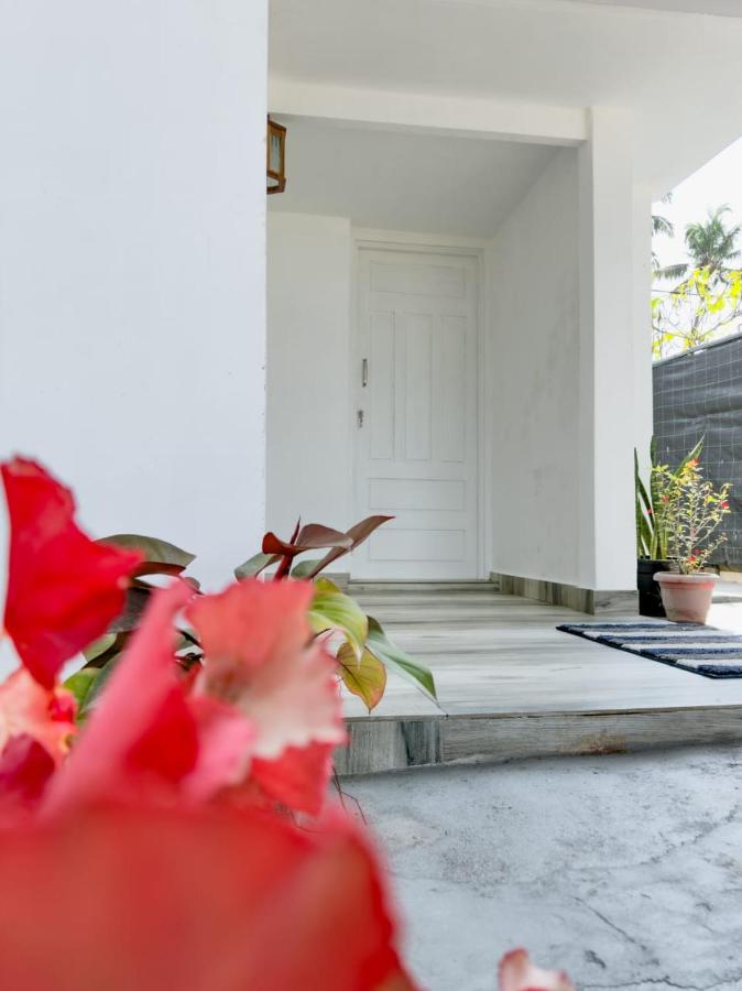 Eden beach homestay - B&B Alappuzha