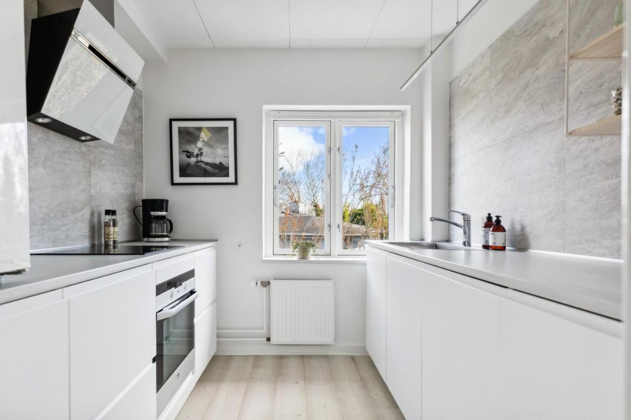 Moderne villalejlighed på 110 kvm + stor terrasse - B&B Viby J