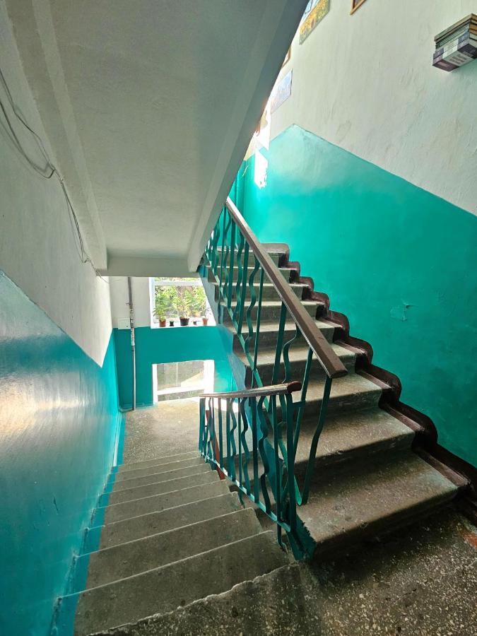 Фіолетова Квартира у Полтаві біля Білої альтанки у центрі - B&B Poltava