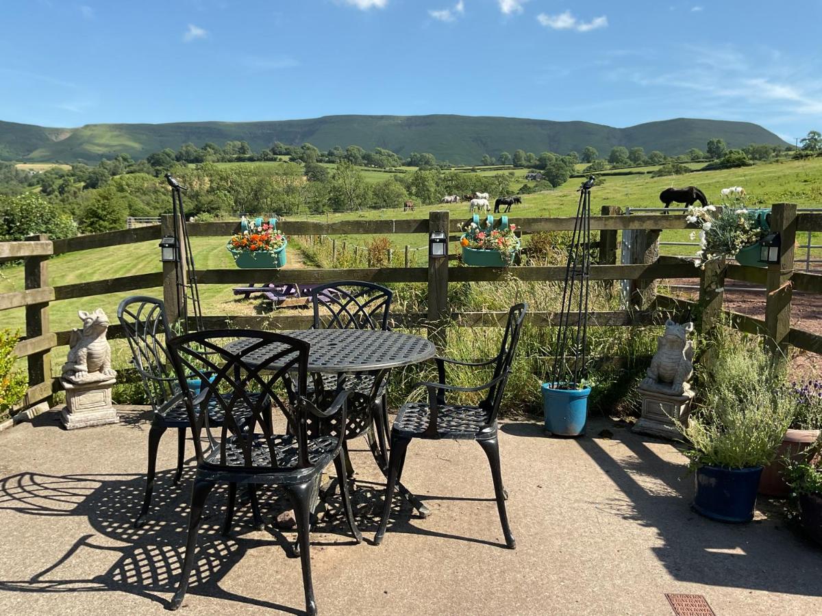 The Living Energy Holidays - B&B Velindre