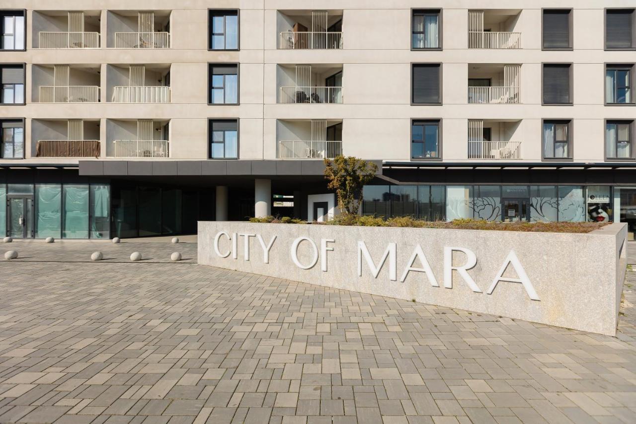 City-center apartment with parking and balcony - Chambres d'hôtes Timişoara