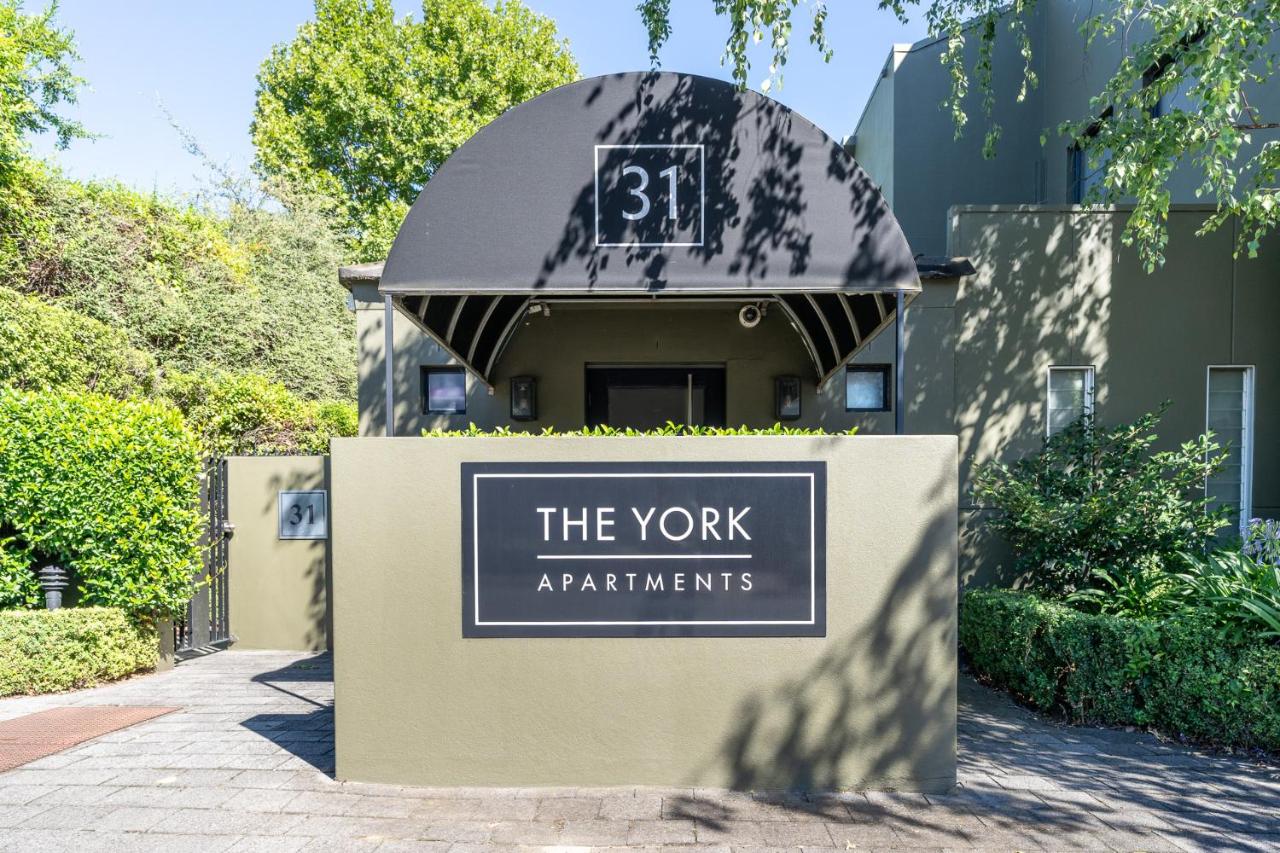 Modern Apt in the Heart of Old Kingston - Hosted by CanStay - Ferienwohnung Kingston