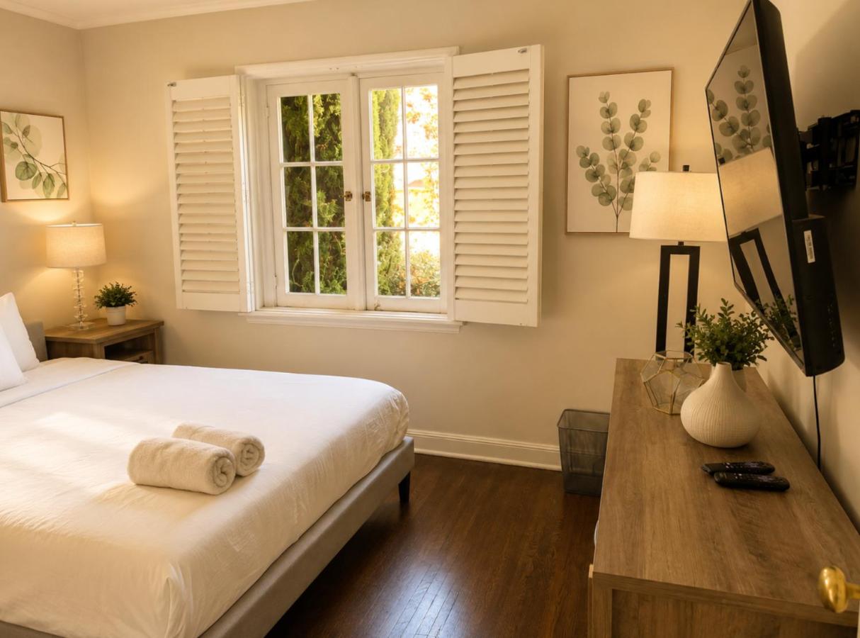 Private Rooms at the Villa - in West Hollywood - B&B Los Angeles
