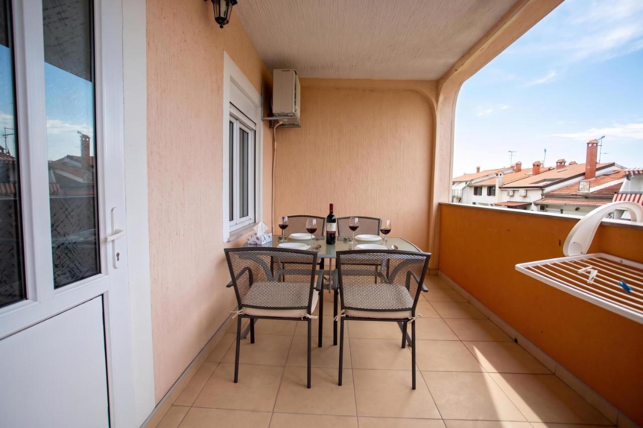 One Bedroom Apartment with Balcony 2
