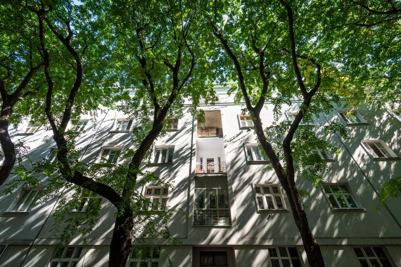 Luxury City Loft Modern and Elegant - Chambres d'hôtes Bratislava