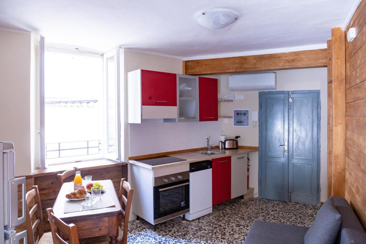 Appartamento Alla Chiesa - Bed and Breakfast Tavernola Bergamasca