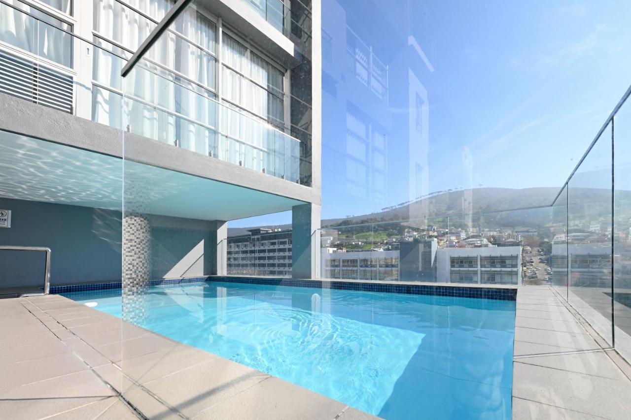 Lyra - Chic Urban Apartment living in the heart of Cape Town - Bed and Breakfast Kaapstad