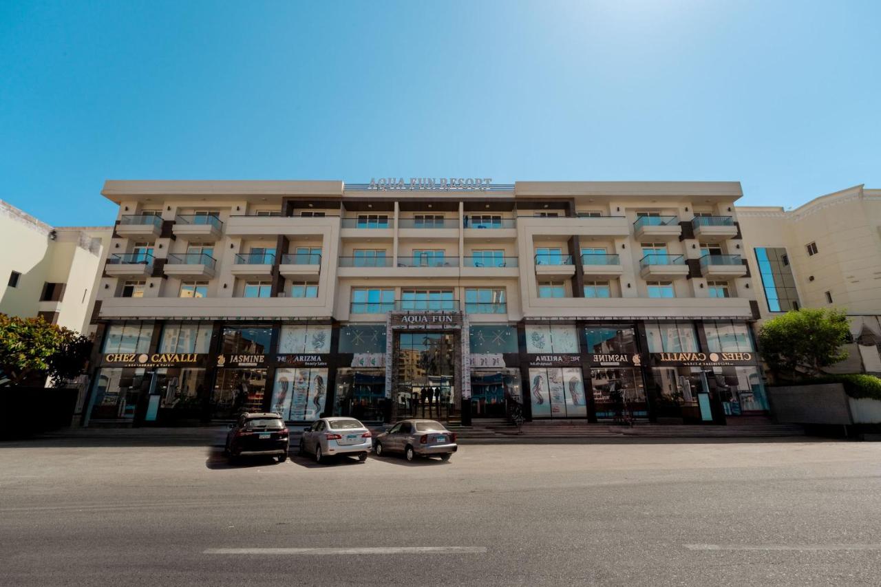 Aqua Fun Apartment - Sea & Pool Views, Private Beach - B&B Hurghada