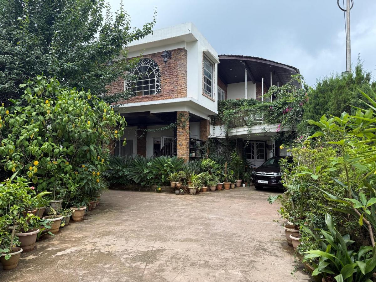 Ziakur Villa Heritage Homestay - Bed and Breakfast Shillong