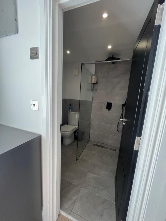 Loft family room - Ferienwohnung Chessington