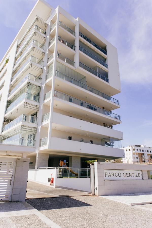 Brezza di Bari, Terrace & Free Parking, family and group apartment by Leviora Collection - B&B Bari