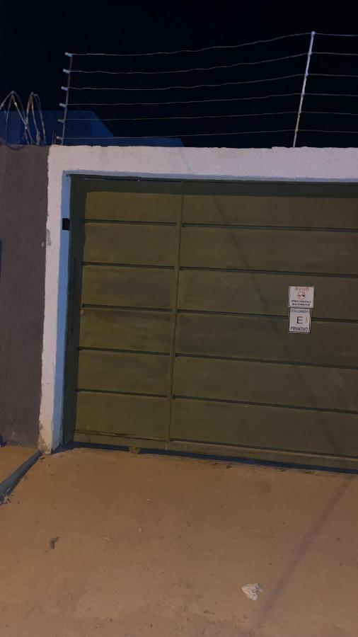 ACasasParadisiaca, Andar , 3 Quartos , Sinuca , Ofuro Super Quente Lareira E Roupa de Cama Incluso Parcelamos até em 18x No Cartão de Crédito Sem Juros Aceitamos PET, Temos Máquina de Lavar - B&B Caldas Novas