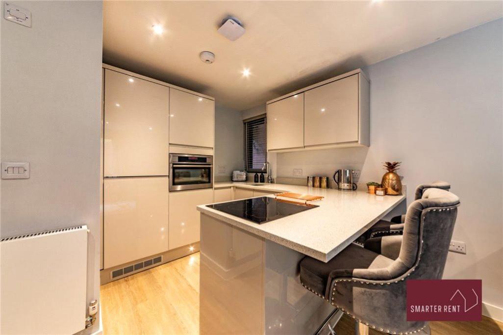 Wooburn Green - Modern One Bedroom Apartment - Chambres d'hôtes Bourne End