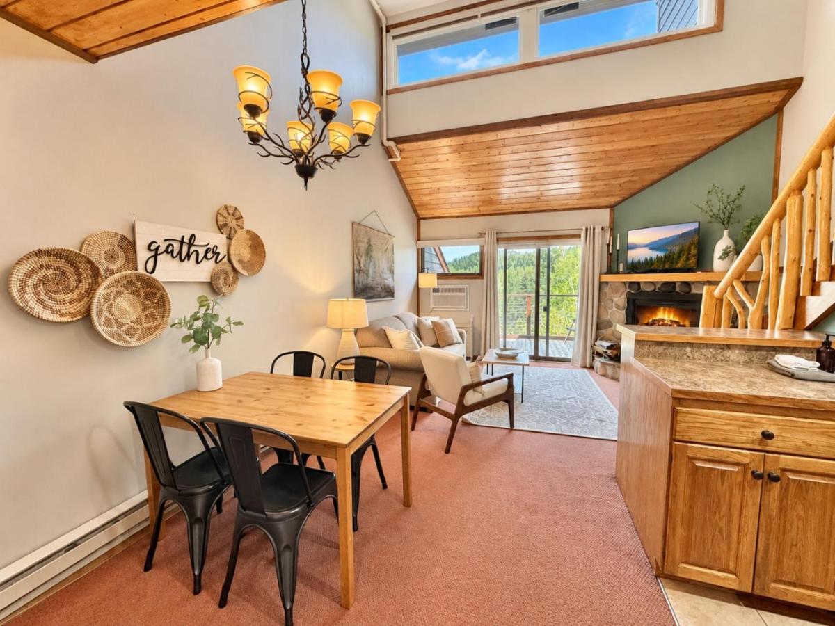Mountainside Ski-In/Ski-Out | Pool & Hot Tub - B&B Lutsen