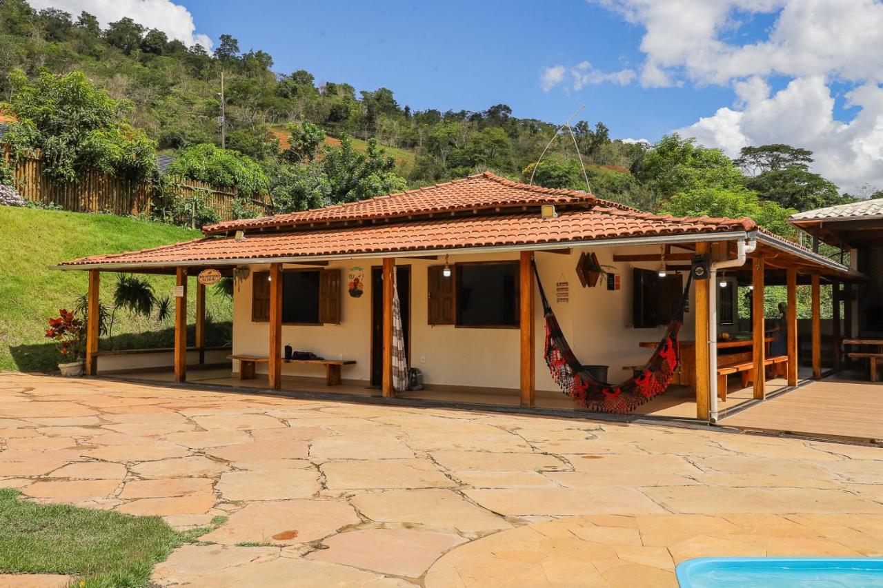 Sítio para 8 com Piscina Aquecida e Área Gourmet - B&B Sabinópolis