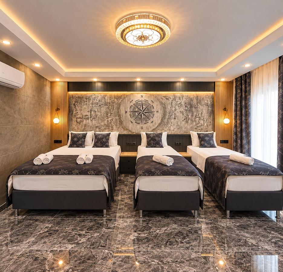 Two-Bedroom Deluxe Apartment with Balcony
