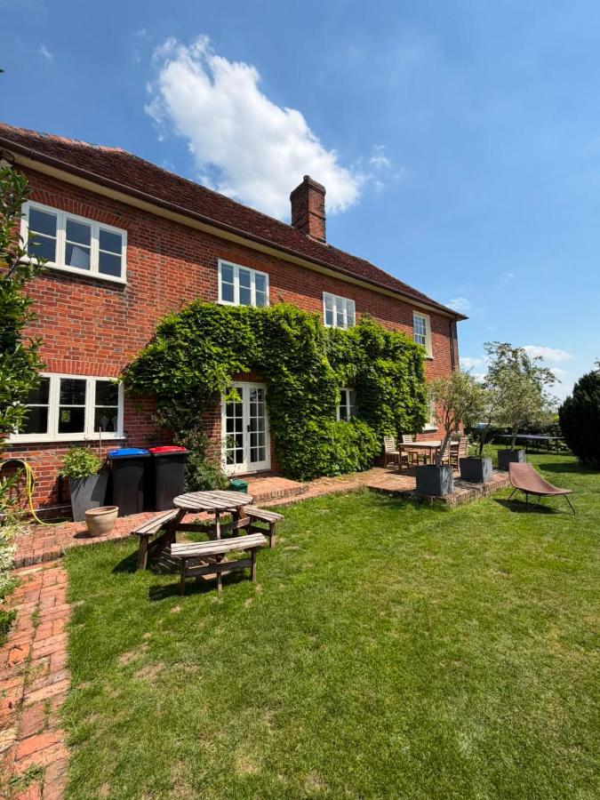 Bakers farm country house sleeps 18 grounds and seasonal heated pool - B&B Gosfield