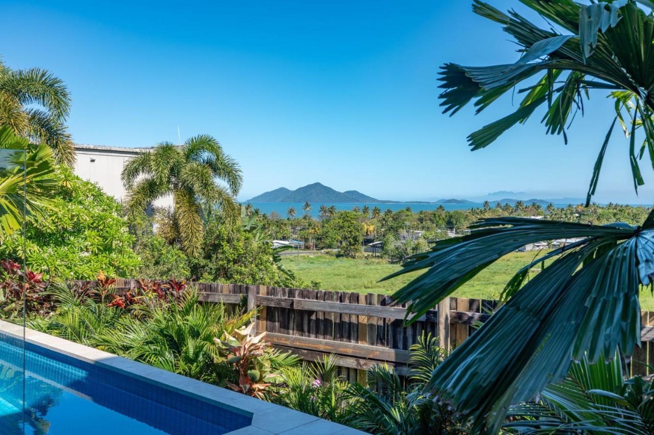The Rise Dunk Island views and ocean breeze - Chambres d'hôtes Mission Beach